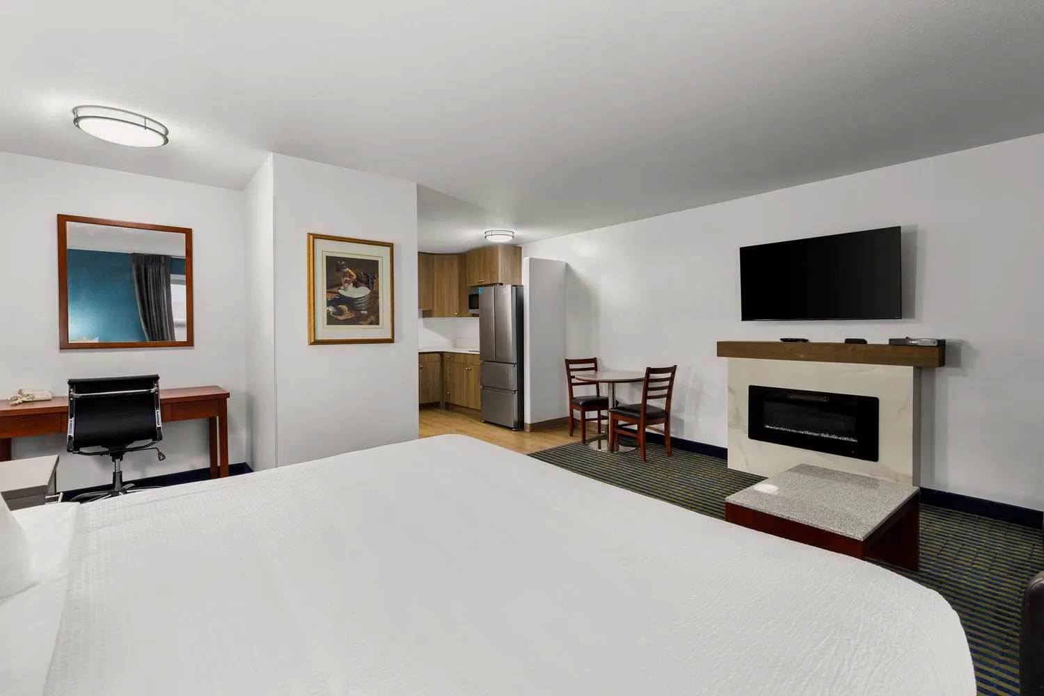 SureStay Plus by Best Western guestroom