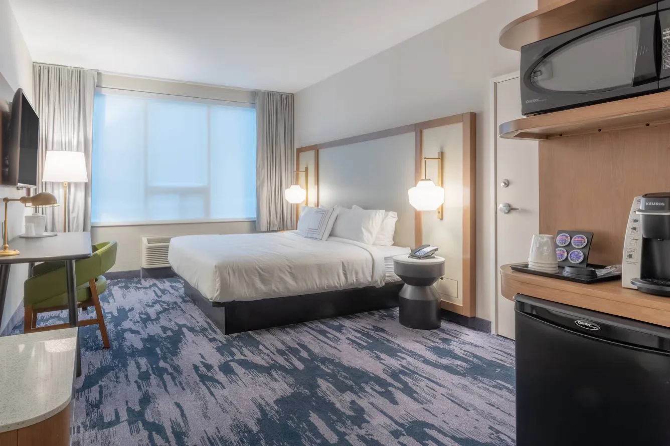 Fairfield Inn guestroom — view 3
