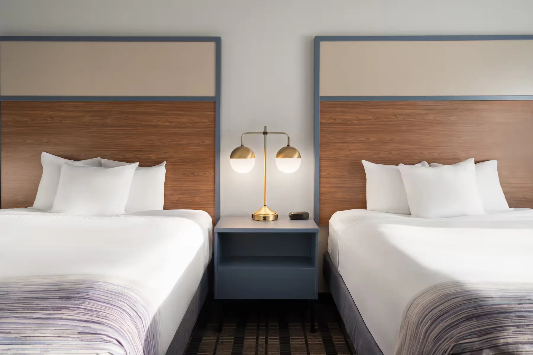 AmericInn by Wyndham guestroom — view 1